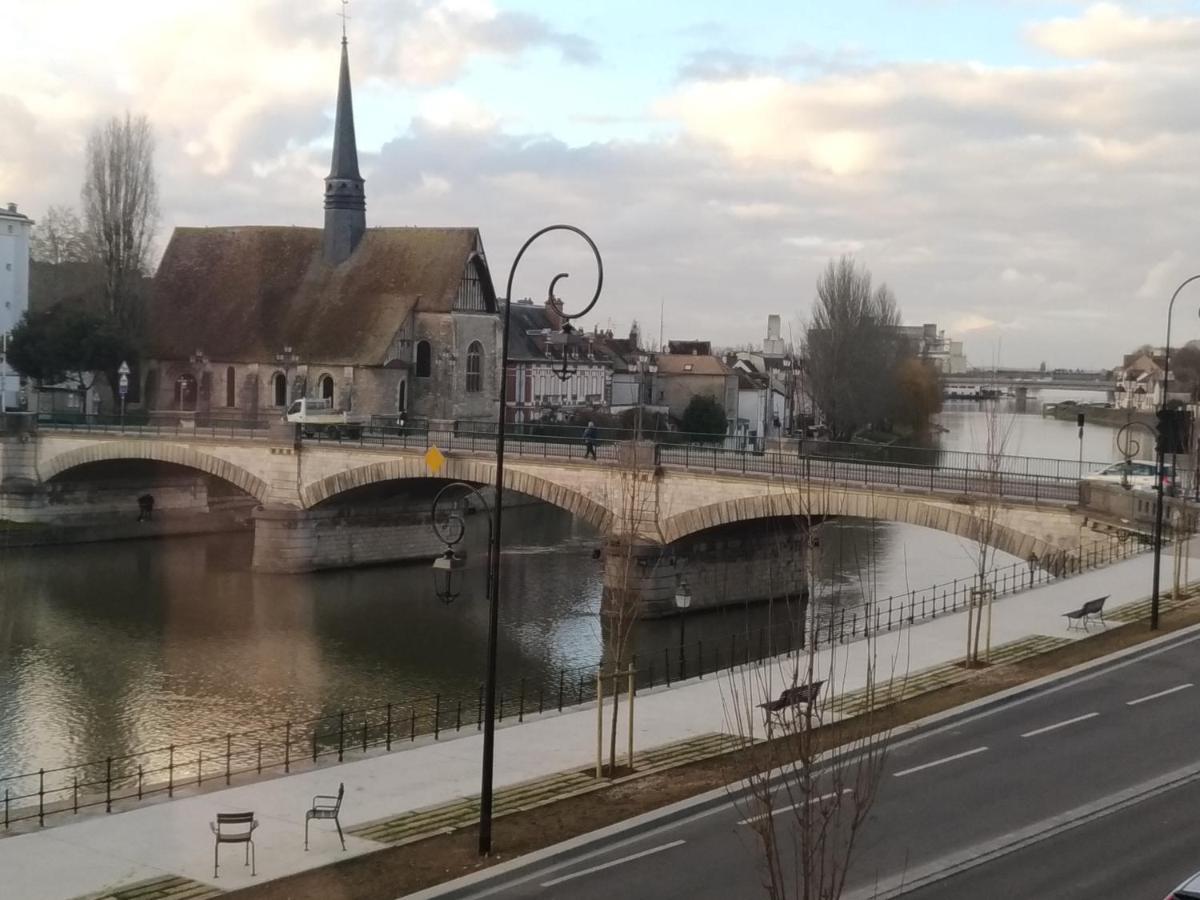 Chambre Privee Dans Maison Centre-Ville Sens Petit-Dejeuner Compris Exteriör bild